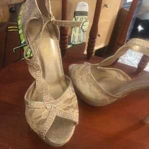 Dream Pairs Glittering Gold Lace Heels